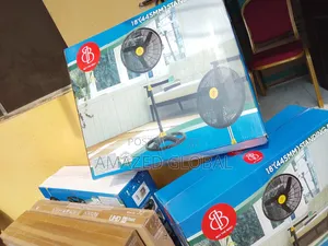 18"Inches Brand New BB Non-Rechargeable Standing Fan -Black