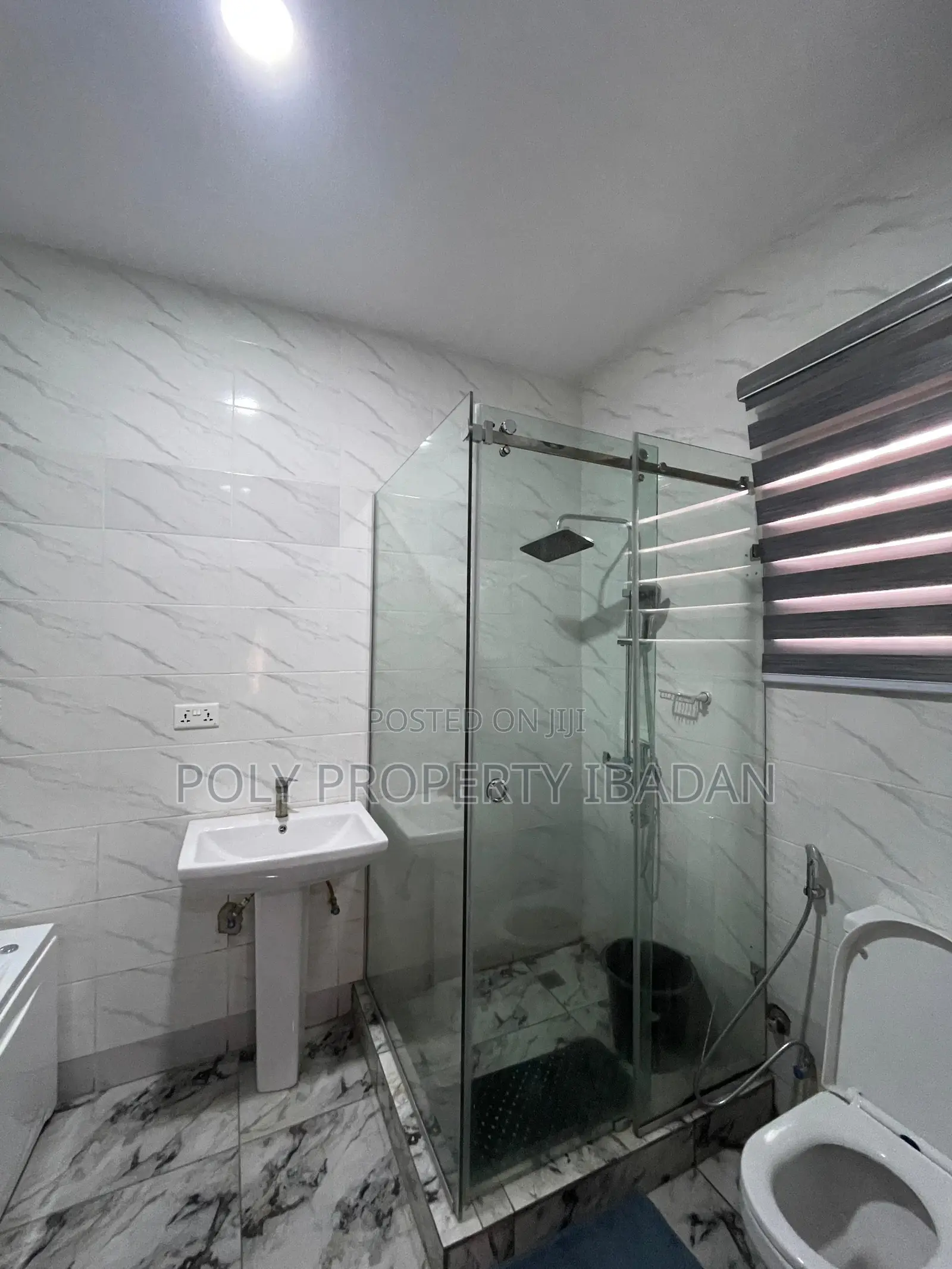 3bedroom Shortlet Apartment in Lere Adigun Gra