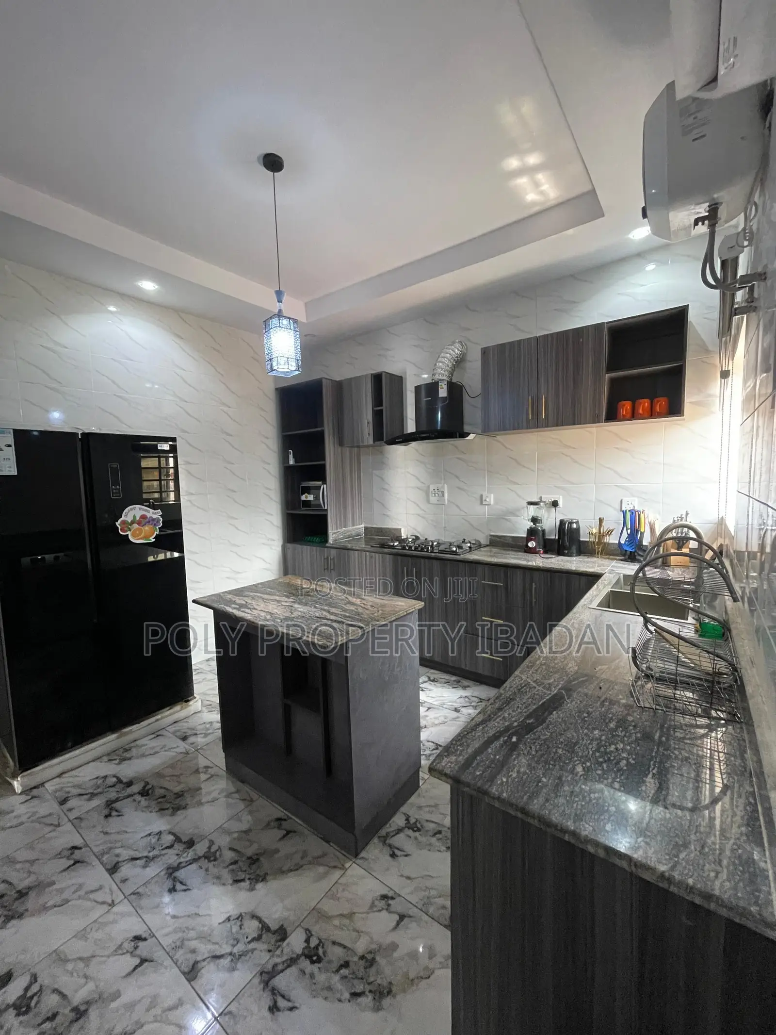 3bedroom Shortlet Apartment in Lere Adigun Gra