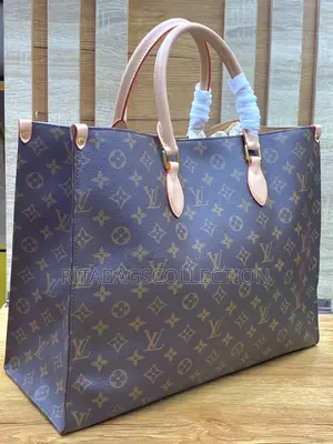 Photo - Luxury Louis Vuitton Bag