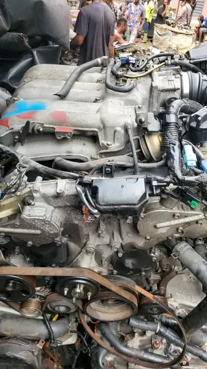 Nissan Pathfinder Engine