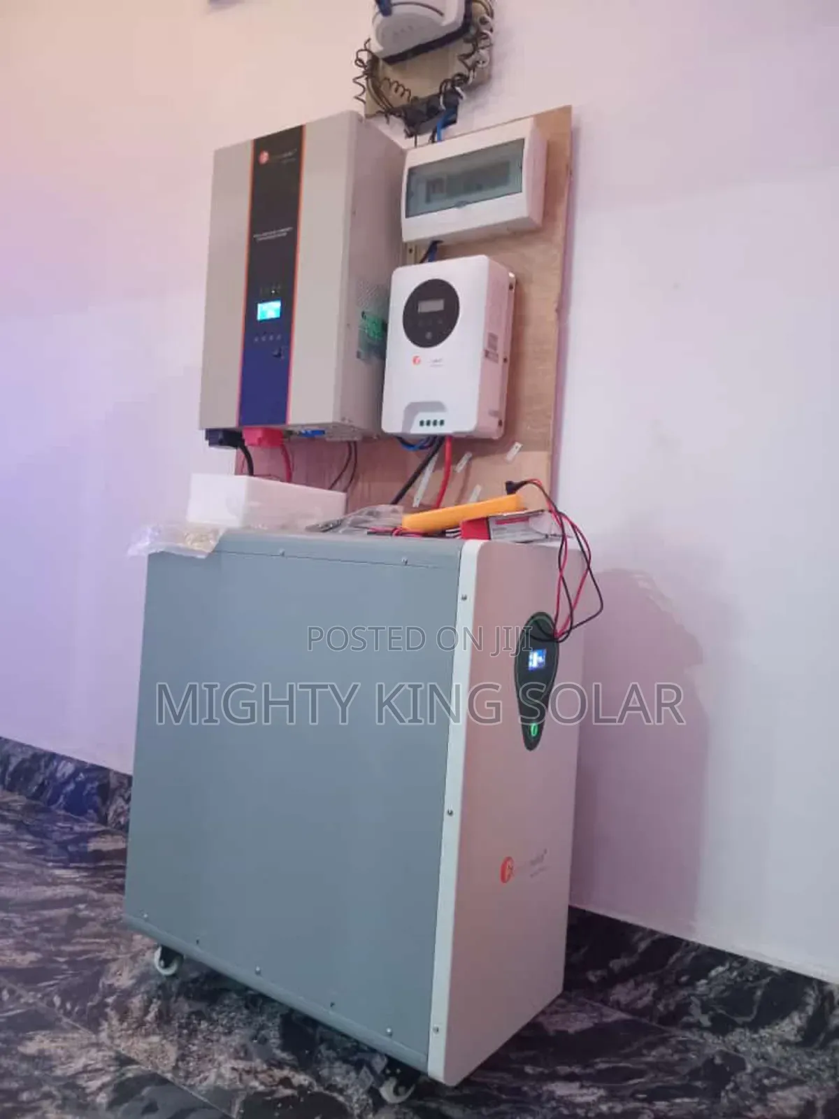 Lithium Iron Battery With Inverter