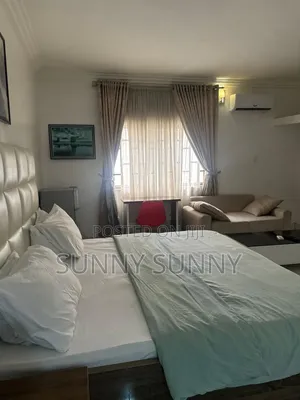 Studios/One Bedroom