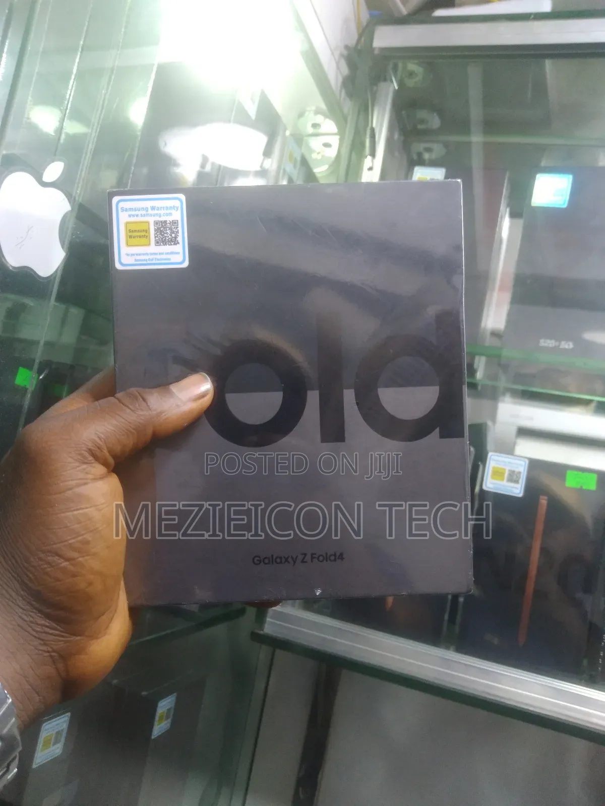 New Samsung Galaxy Z Fold4 256 GB Silver
