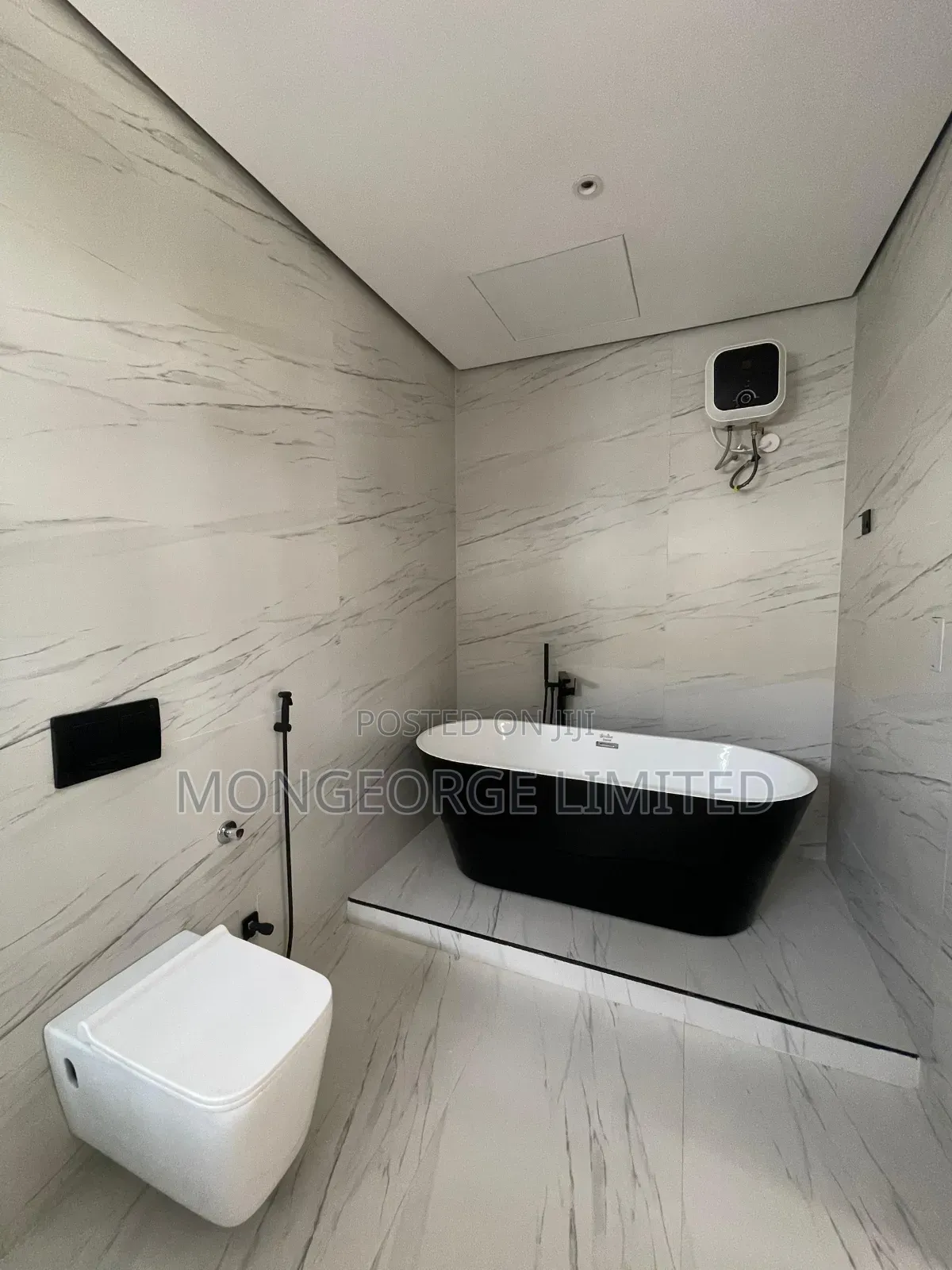 5bdrm Duplex In Chevron For Sale