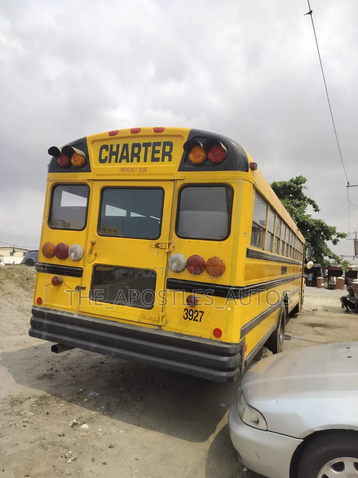 Bus 2020 Yellow