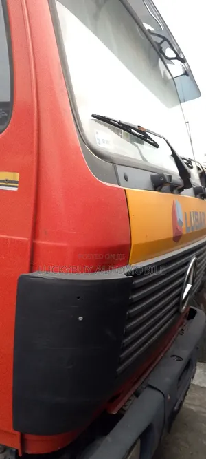 Mercedes Truck 1622
