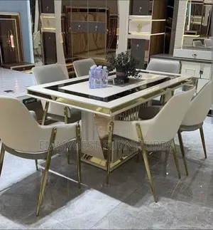 Luxurious Dinning Set.