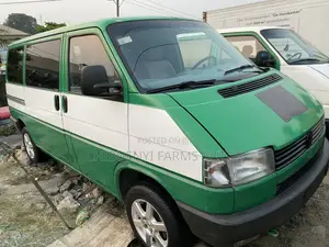 Volkswagen Transporter 2004 Green