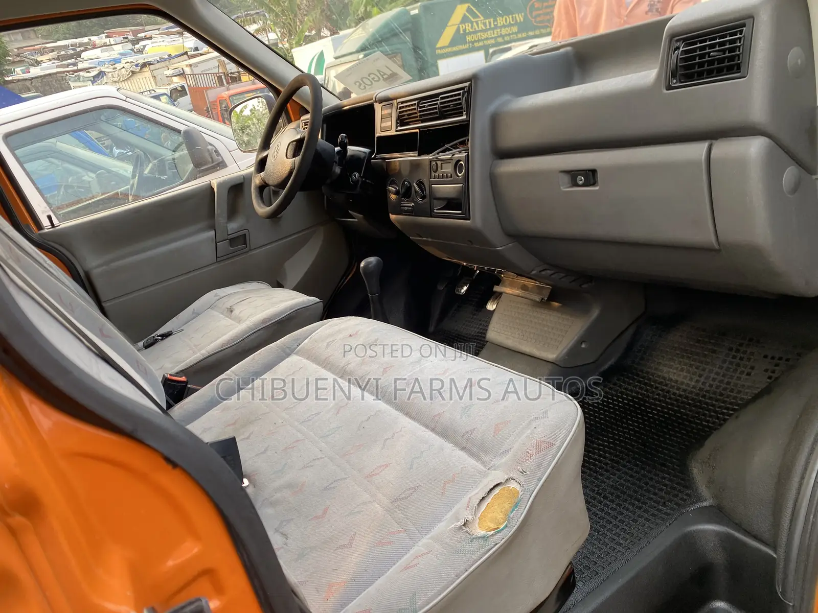 Volkswagen Transporter 2002 Orange