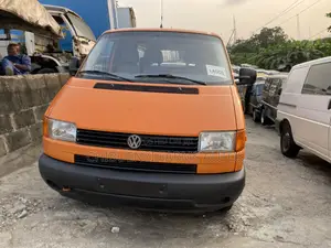 Volkswagen Transporter 2002 Orange