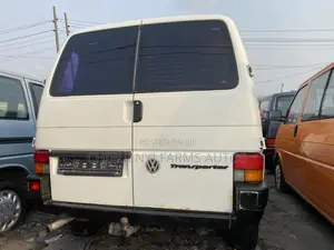 Volkswagen Transporter 2006 White
