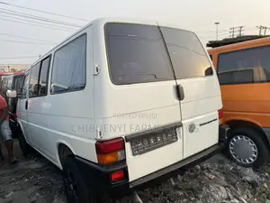 Volkswagen Transporter 2006 White