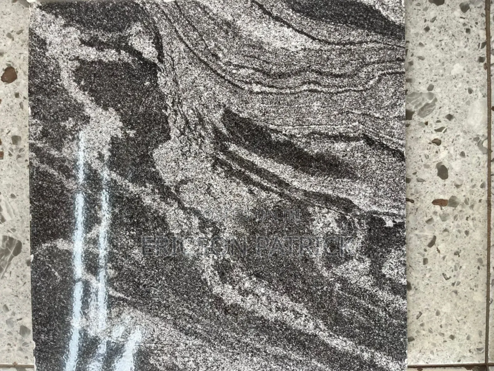 60/60 Marble Surface