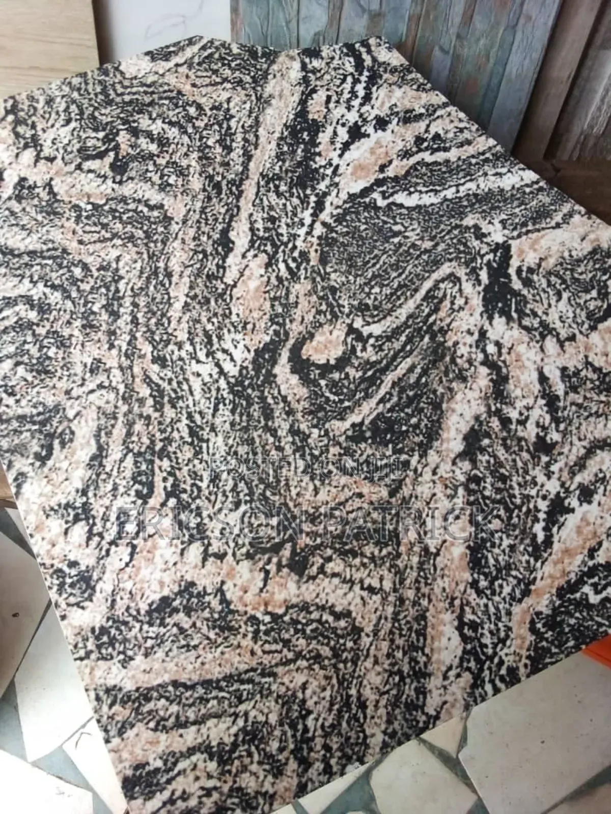60/60 Marble Surface