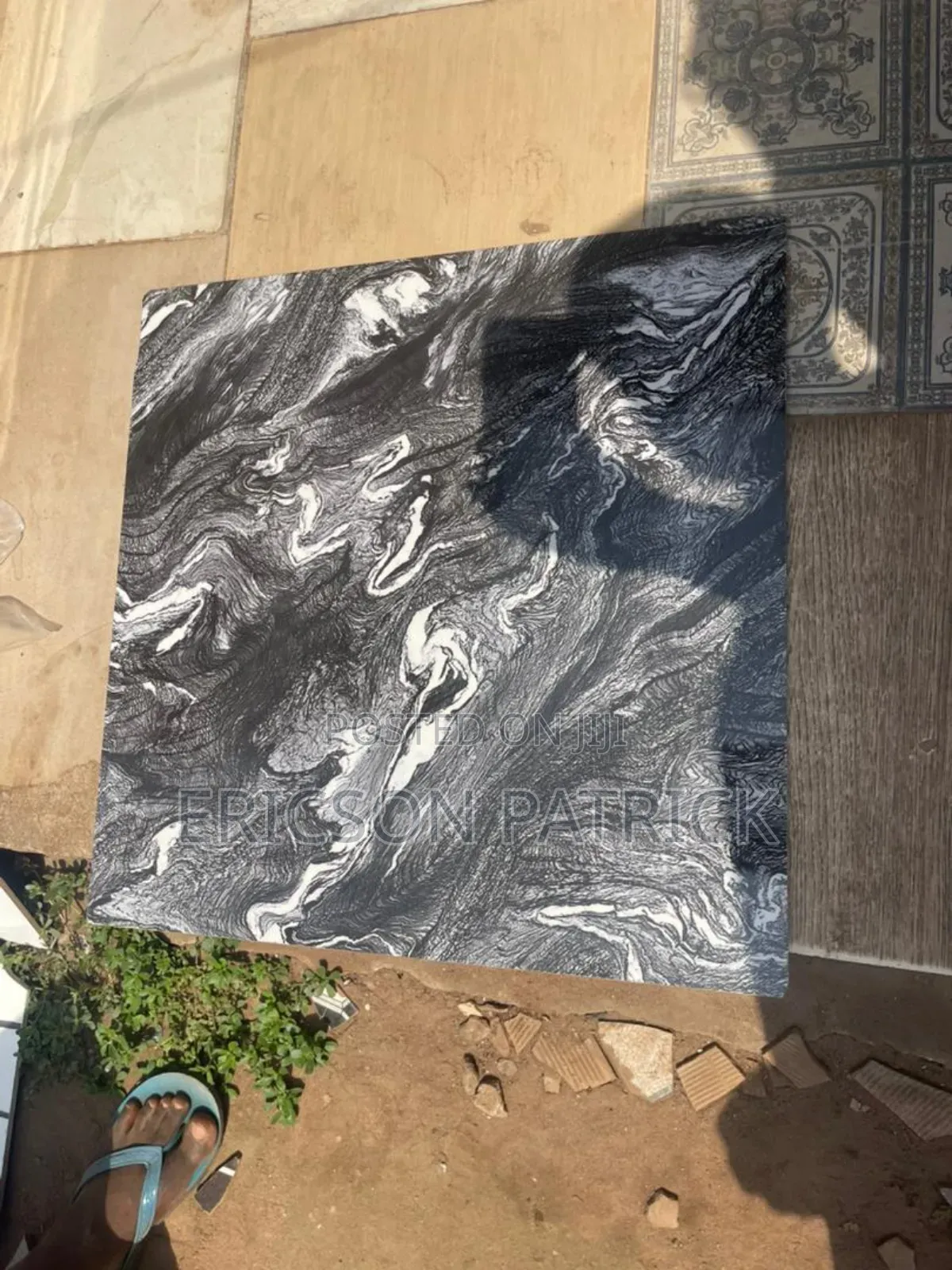 60/60 Marble Surface