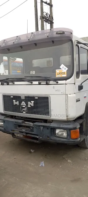 Man Diesel 6 Tires Truck