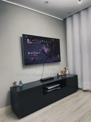 5ft Black Glossy Tv Stand