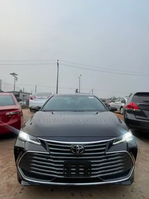 Toyota Avalon Limited FWD Sedan (3.5L V6 8A) 2019 Black