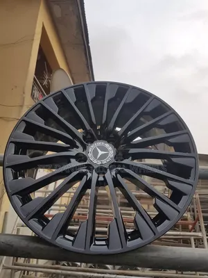 20 Inch Rim All Black Mercedes