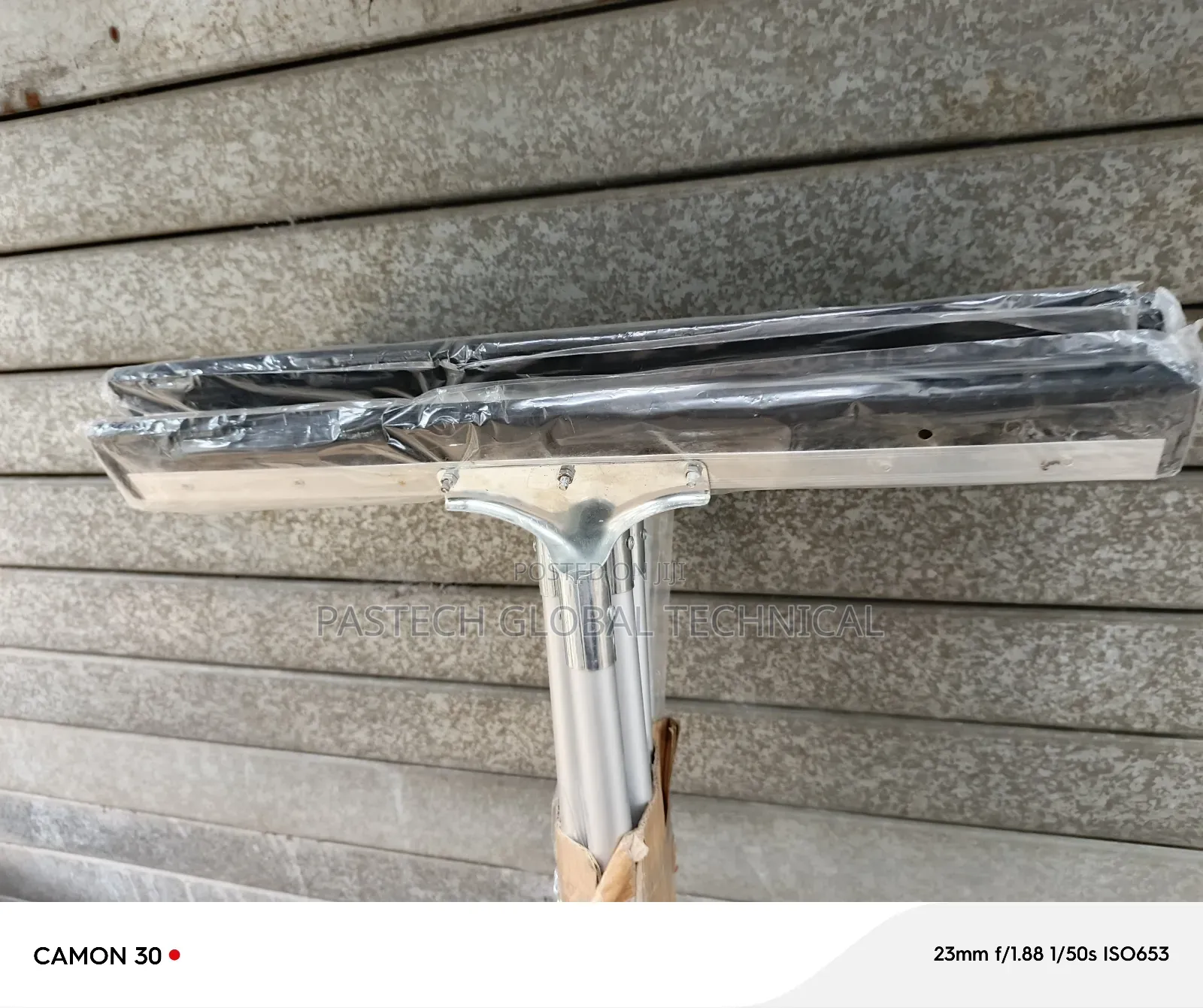 24" Floor Squeegee, Neoprene Rubber, Straight Blade