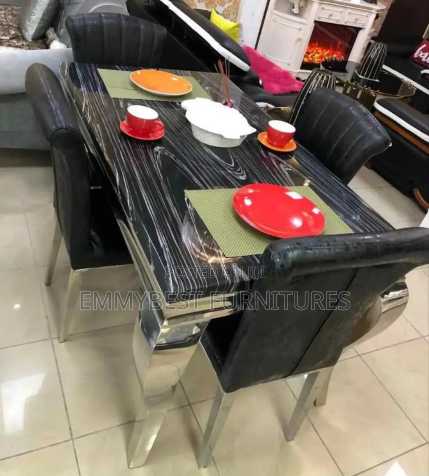 Quality Portable Dinning Set.