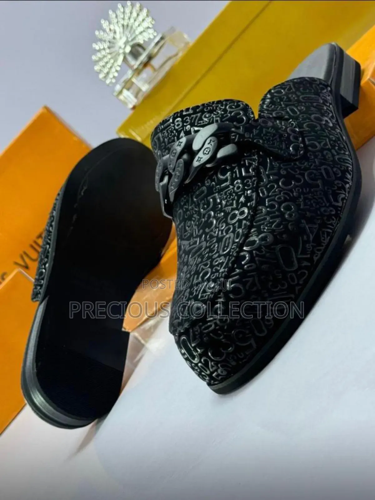 Loius Vuitton Chain Half Shoes for Men