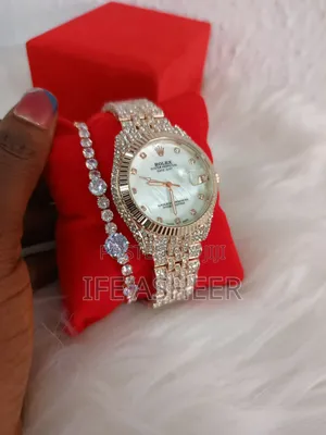 Ladies Luxury Rolex Wristwatch With a Bracelet - 002