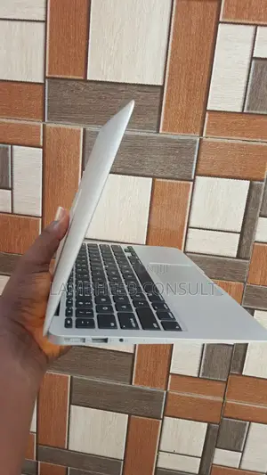 Laptop Apple MacBook Air 2013 4GB Intel Core I5 SSD 128GB