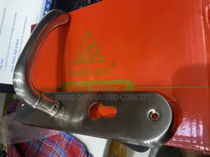 Everleo Small Door Lock Design
