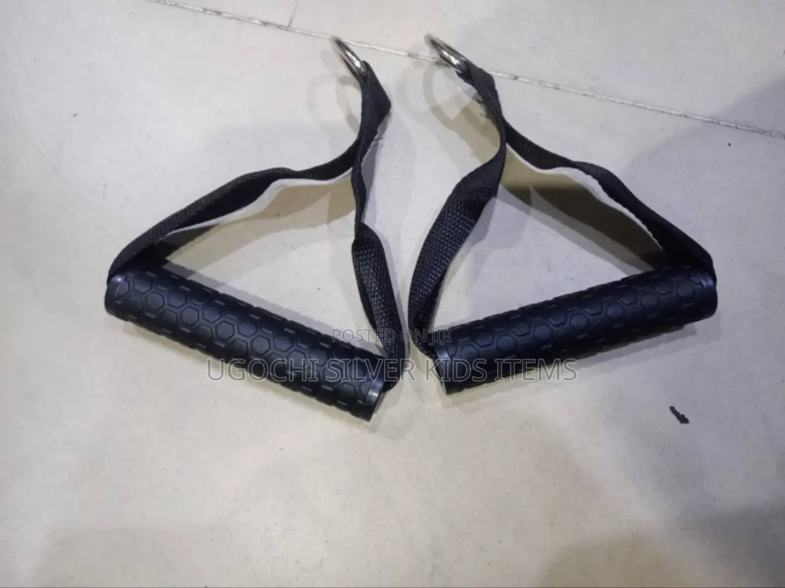 Gym Pull Up Bar With Hook