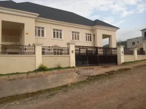 4bdrm Duplex in Jahi for sale