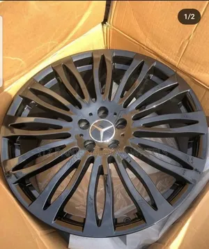 20 Inch Rim Pure Black Mercedes Benz