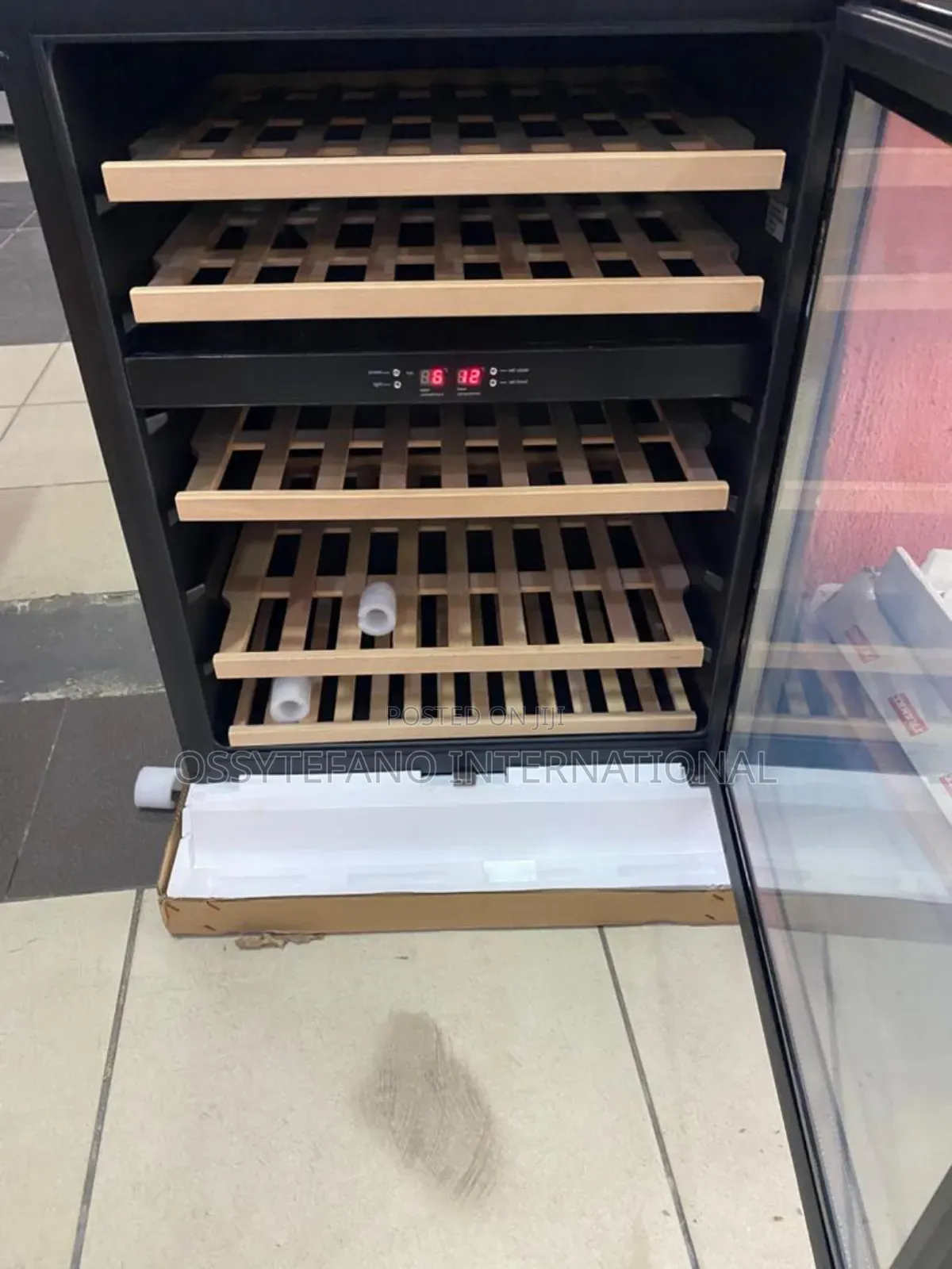 Electrolux Wine Chiller