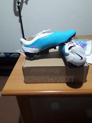 Photo - Original Nike Phantom Gx Boot