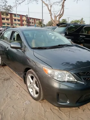 Toyota Corolla 2013 Black