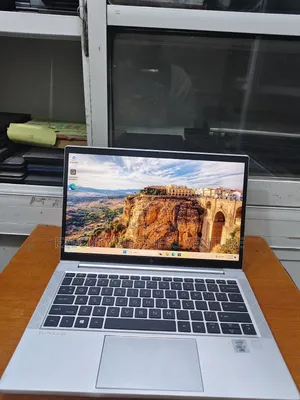 Laptop HP EliteBook 830 G7 16GB Intel Core I7 SSD 256GB