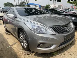 Photo - Hyundai Grandeur 2012 Gray