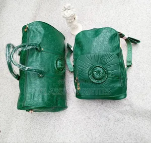 Photo - Luxury Travel And Sports Bag