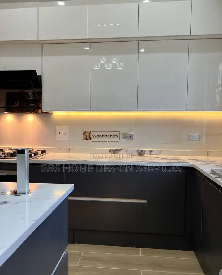 Luxurious Kitchen Cabinet