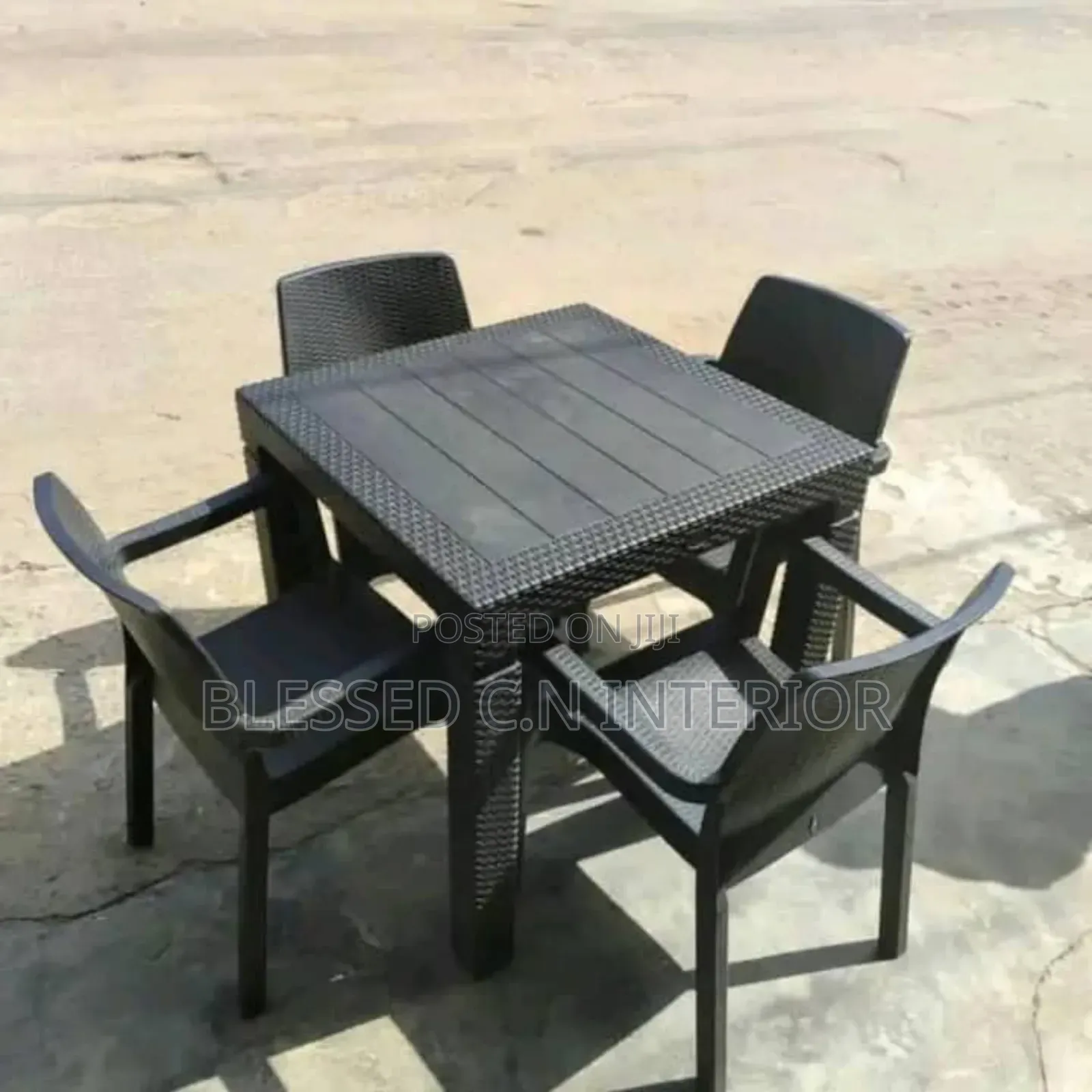 Classic Restaurant Chairs Set