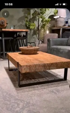 Rustic/Stylish Natural Timber Table
