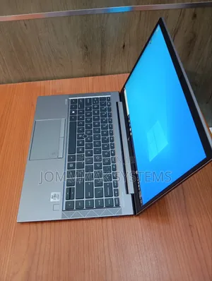 Laptop HP ZBook Firefly 14 G7 16GB Intel Core I7 SSD 512GB