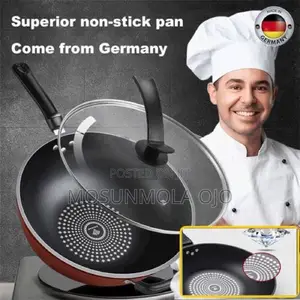 Non-Stick Wok Pan With Glass Lid