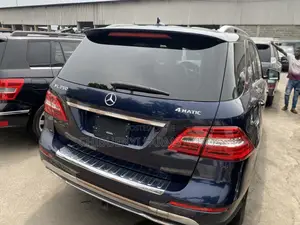 Mercedes-Benz M Class 2015 Blue