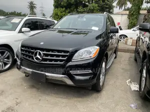 Mercedes-Benz M Class ML350 4MATIC 4dr SUV AWD (3.5L 6cyl 7A) 2014
