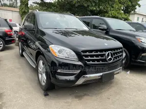 Mercedes-Benz M Class ML350 4MATIC 4dr SUV AWD (3.5L 6cyl 7A) 2014