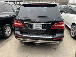Mercedes-Benz M Class ML350 4MATIC 4dr SUV AWD (3.5L 6cyl 7A) 2014