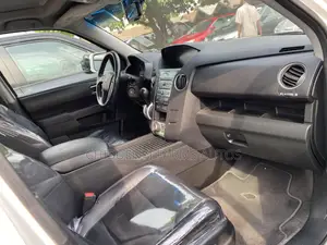 Honda Pilot 2011 White
