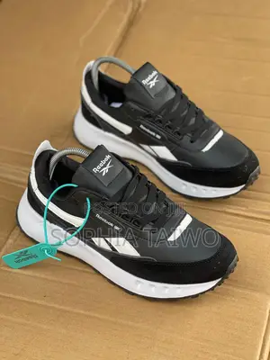 Reebok Classic Sneakers
